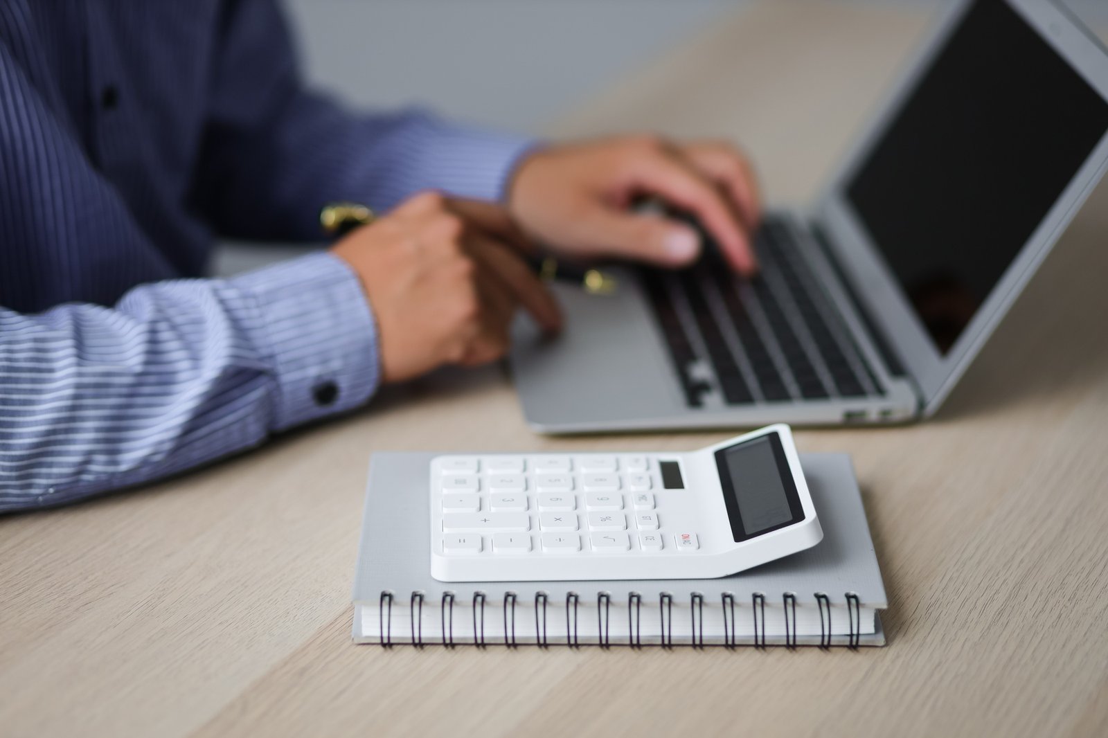 Modern Finance and Accounting Concepts Using Accounting Software
